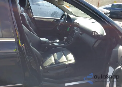 2005 Mercedes-Benz C 230 Kompressor Sport z USA, uszkodzony, nr VIN WDBRF40J45A686162